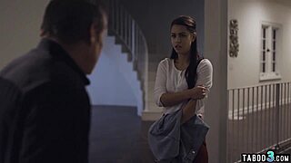 장면#3 동영상을 위해: Old man consoles himself with young woman after th...